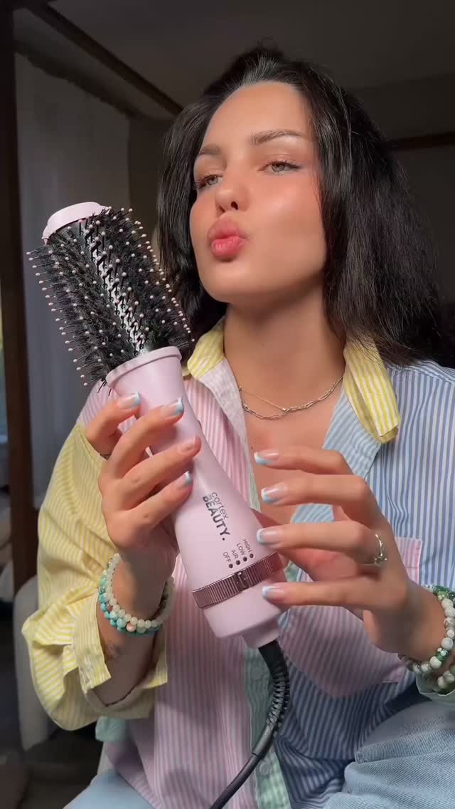 Salon blowout at home with a Cortex Beauty hot brush