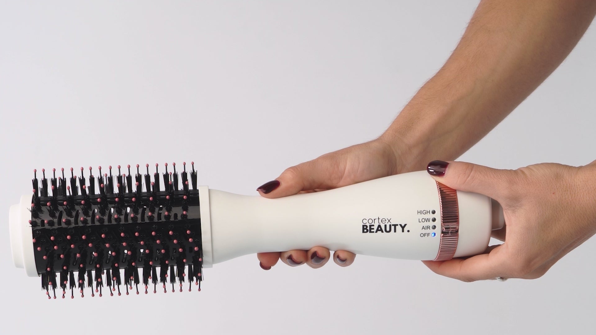 Load video: 2" Volumizing Blowout Hot Brush